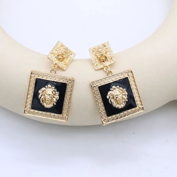 Black & Gold Medusa Square Earrings - Picture 5 of 5